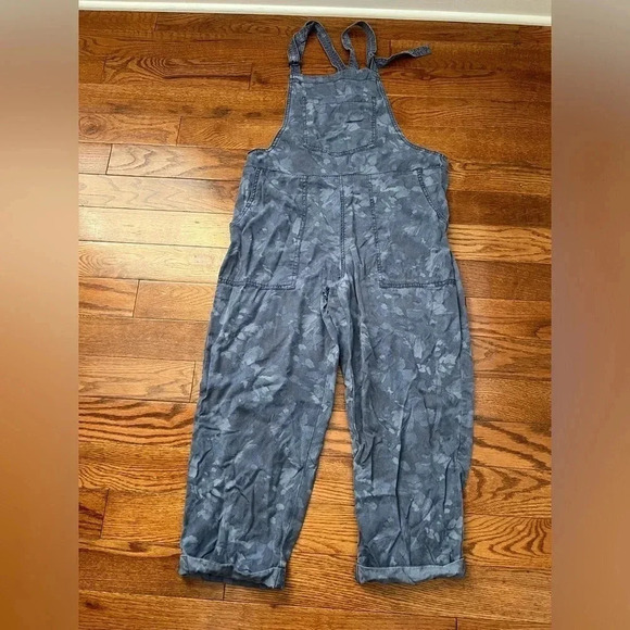 Aerie Pants and Jumpsuit Overalls Sz M - Picture 2 of 7